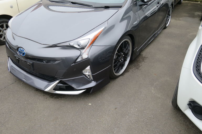 プリウス　モデリスタ